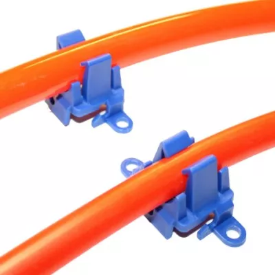 Поворотная клипса 14–20 мм поворотная для крепления труб к арматурной сетке VALTEC (10000004)