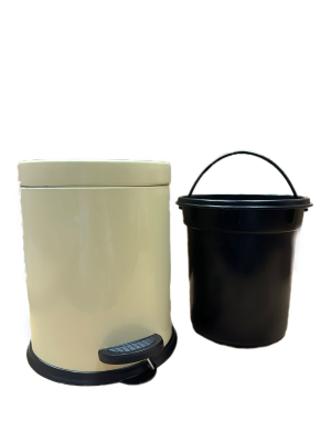 Урна для мусора Primanova D-20808 с педалью и крышкой, 3л, кремовая, h=24см, D=18,5см
