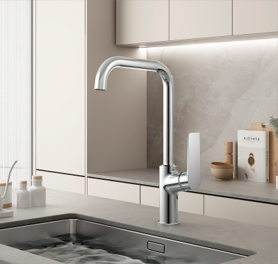 Кухонный смеситель Belz B533 B70533 хром