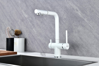 Кухонный смеситель Paulmark Serpentine Se213222-431 белый матовый с выдвижным изливом