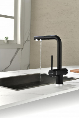 Кухонный смеситель Paulmark Serpentine Se213222-418 черный металлик с выдвижным изливом