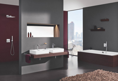 Внешняя часть термостатического смесителя на 2 выхода GROHE Grohtherm SmartControl со встроенным держателем ручного душа, хром (29125000)