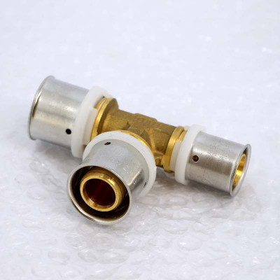 Тройник пресс UNI-FITT 26х26х20 (706G8870)