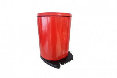 Урна для мусора Primanova красная с черной вставкой (6 л) с системой плавного опускания крышки SOFT CLOSE, 20х20х28 см M-E41-04-06