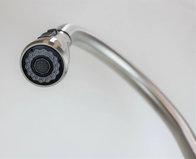 Кухонный смеситель ESKO TSS 519 сатин с выдвижным изливом