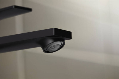 Смеситель для раковины EcoSmart+ Hansgrohe Rebris E 72589670 (черный матовый)