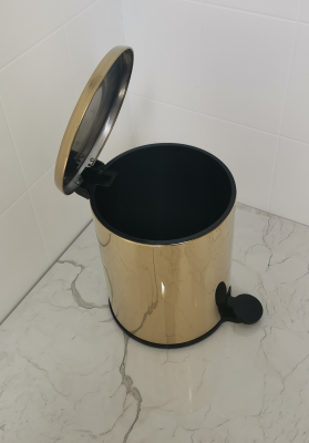 Урна для мусора Primanova CİGO M-E41-37-06 с педалью и крышкой SOFT CLOSE, 6л, золото