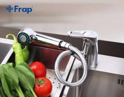 Смеситель Frap для кухни с выдвижной лейкой однорычажный хром (F6013)