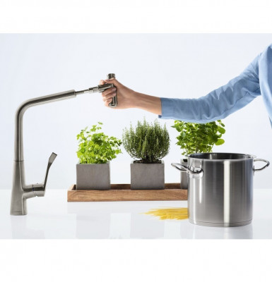 Высокий смеситель для кухни Hansgrohe Metris Select 320 с вытяжным изливом 14884000 (хром)