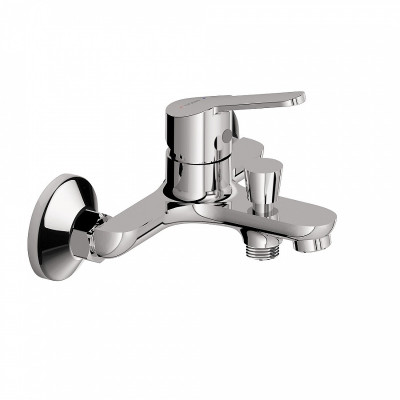 Смеситель для ванны Dorff Norma D1010008 хром с душевым гарнитуром