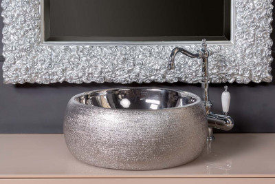 Зеркало в ванную Boheme 540 настенное 75 х 97 см серебро