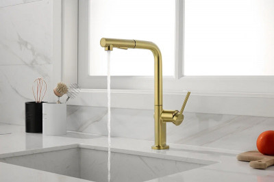 Смеситель для кухни Paulmark Neo Ne214419-SBG золото с выдвижным изливом