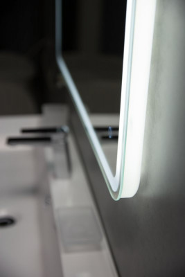Зеркало BelBagno SPC-MAR-900-600-LED-TCH