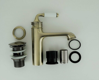 Смеситель для раковины ESKO Prague PG 26 бронза сатин однорычажный