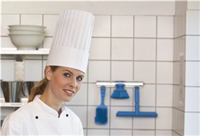 Настенный держатель для инвентаря, 320 мм