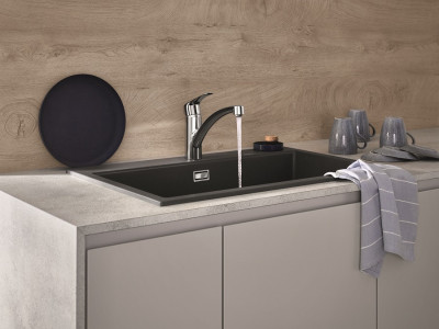 Смеситель для кухонной мойки GROHE Eurosmart с поворотным изливом, хром (33281003)