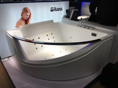 Гидромассажная ванна Orans OLS-BT65107, 150х150х63