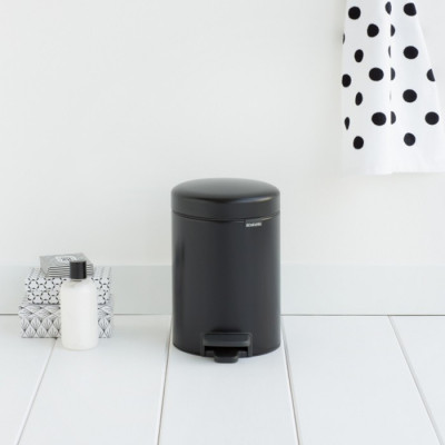 Brabantia NewIcon 113321 ведро для мусора с педалью 3 л, цвет - черный матовый