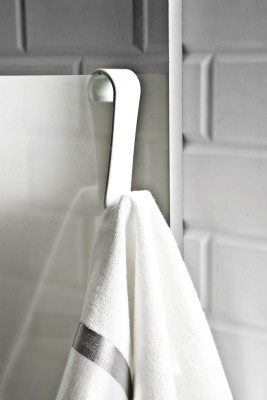 Primanova M-B26-01 пластиковый S-образный крючок для ванной, белый