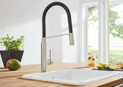 Смеситель для кухни GROHE Concetto с профессиональной лейкой, суперсталь/черный (31491DC0)