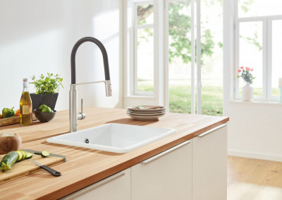 Смеситель для кухни GROHE Concetto с профессиональной лейкой, суперсталь/черный (31491DC0)