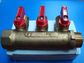 Коллектор ProFactor PF mv 265.3 1"- 1/2 " с краном, 3 выхода