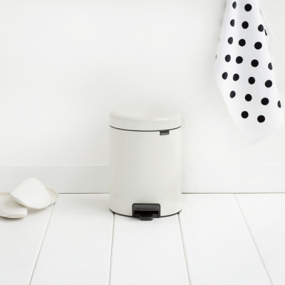 Brabantia NewIcon 112065 ведро для мусора с педалью 5 л, цвет - белый