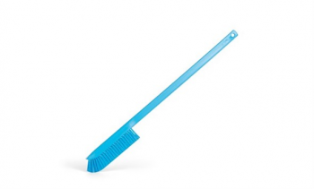 Особо узкая чистящая щетка с длинной ручкой Vikan 41973, 600 мм, средний ворс, синий цвет